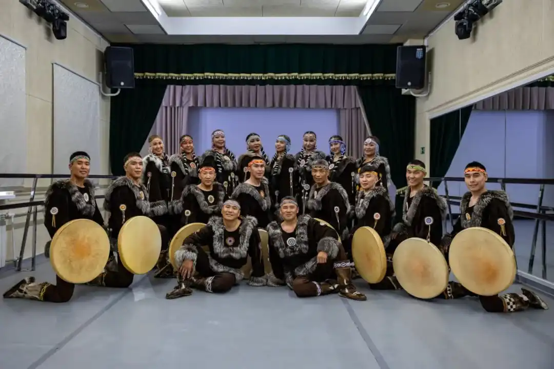 Мыс Дионисия, киты и рассвет «Эргырона»